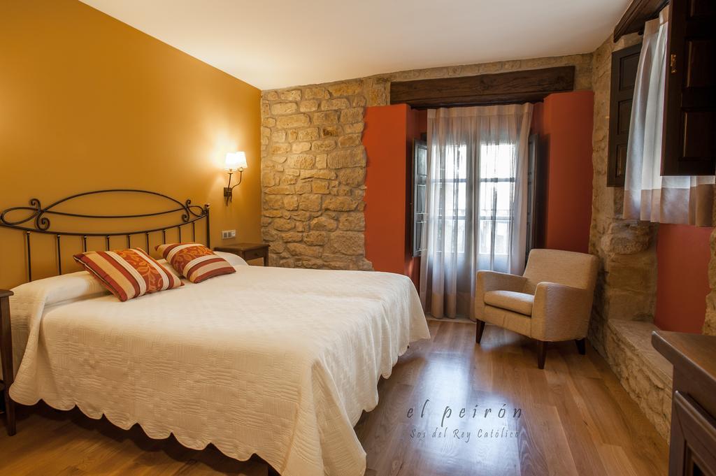 El Peiron Hotel Sos del Rey Católico Kültér fotó