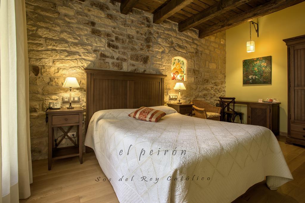 El Peiron Hotel Sos del Rey Católico Kültér fotó