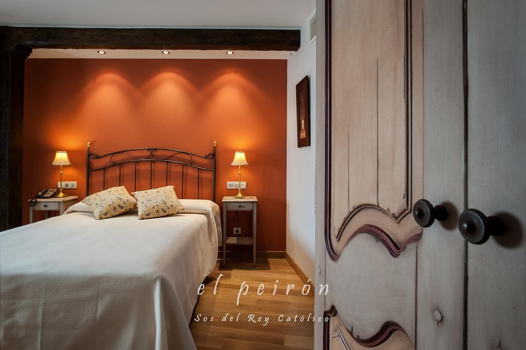 El Peiron Hotel Sos del Rey Católico Kültér fotó